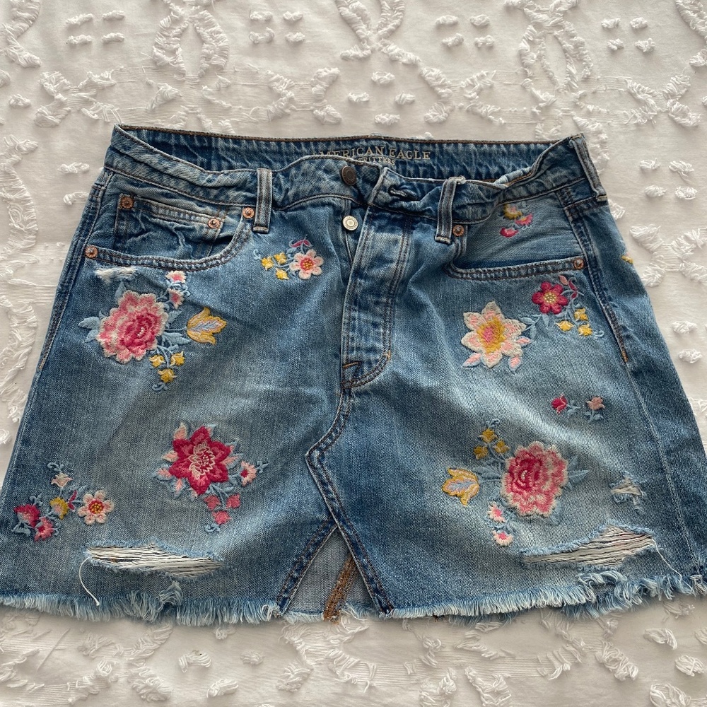American Eagle Floral Embroidered Mini Denim Skirt